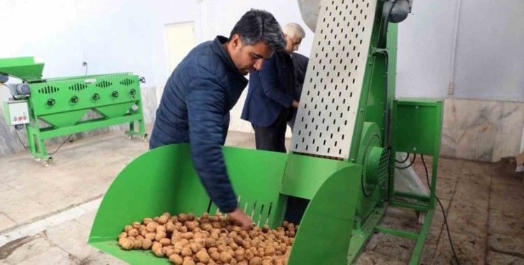 Muğla Büyükşehir’den Ceviz üreticisine ekipman desteği
