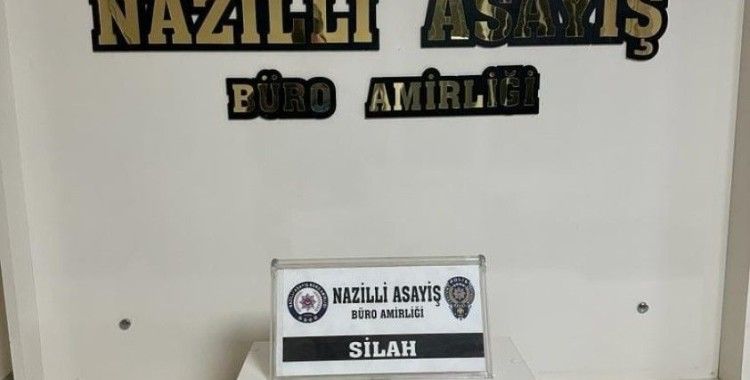 Nazilli’de denetimlerde çok sayıda silah ele geçirildi
