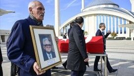 Emekli büyükelçi, tarihçi yazar Bilal Şimşir son yolculuğuna uğurlandı