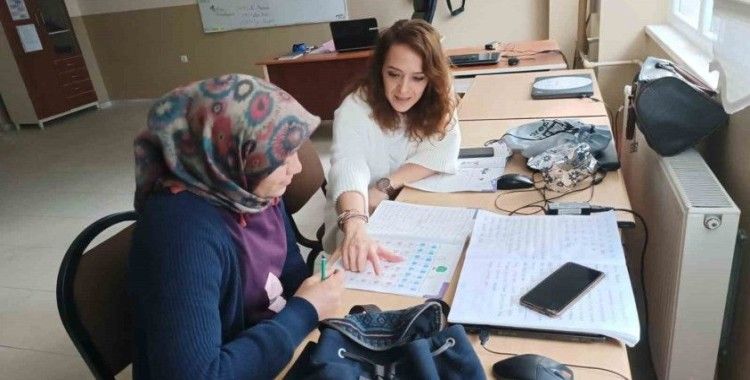 Sarıgöl’de okuma yazma bilmeyen kalmayana kadar kurs açılacak
