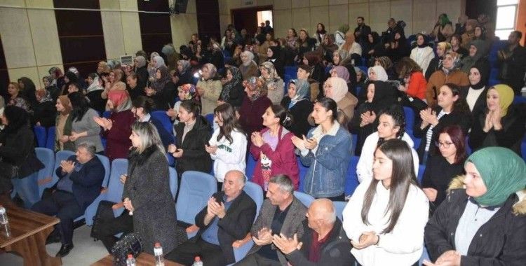 Bitlis’te ‘Nemrut’un Eteğinde Bitlisli Kadınlarla Buluşuyoruz’ etkinliği düzenlendi
