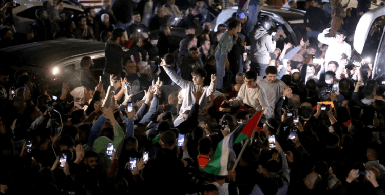 Katar: Bu gece 39 Filistinli esire karşılık 13 İsrailli esir serbest kalacak