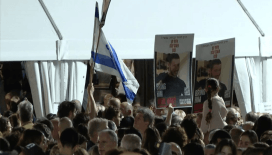 İsrailli esir yakınları Tel Aviv'de gösteri düzenledi