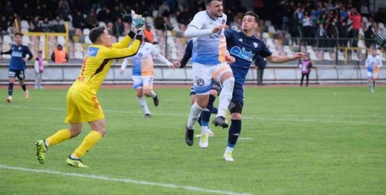 TFF 2. Lig: Somaspor: 1- İskenderunspor: 3
