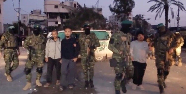 İsrailli askeri analist Bohbot: Hamas, esir takası sahneleriyle İsrail'i rezil etti