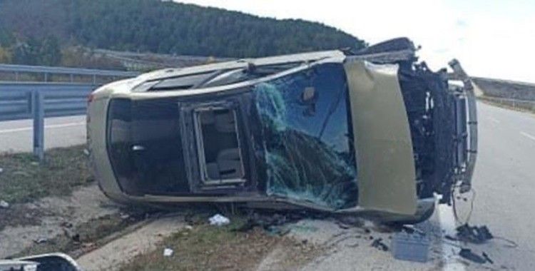 Takla atan otomobilin sürücüsü yaralandı
