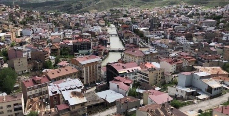 Bayburt’ta ekim ayında ihracat 3 bin dolar, ithalat 5 bin dolar olarak gerçekleşti
