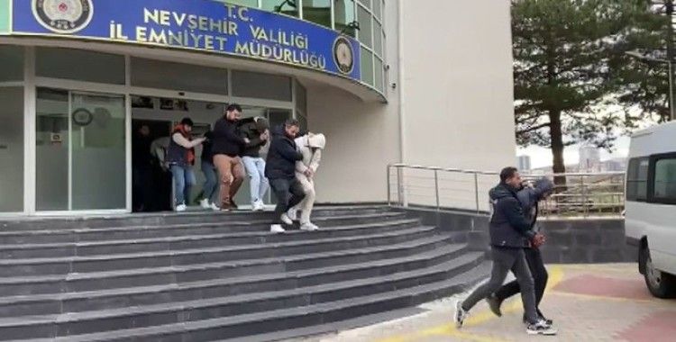 Kargo dolandırıcıları yakayı ele verdi: 11 gözaltı