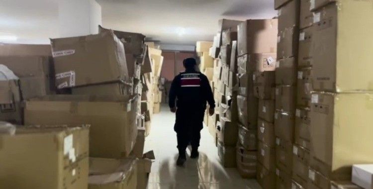 70 milyon TL'lik taklit ürün operasyonu: Çin'den ucuz getirip marka taklidiyle satmışlar