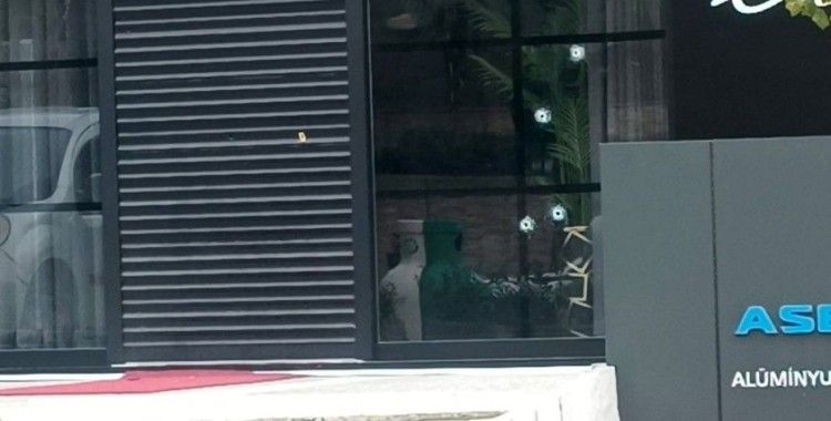 Ece Ronay’a ait güzellik merkezi kurşunlandı
