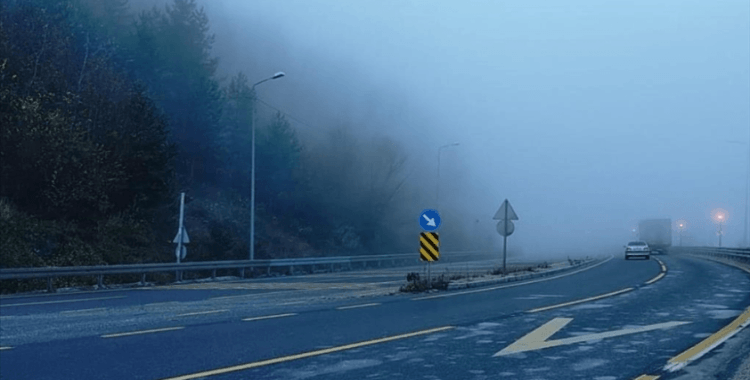 Bolu Dağı'nda sis etkili oldu