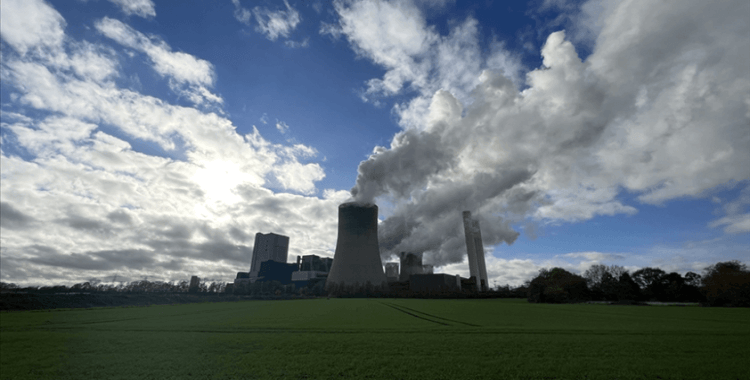 Fosil yakıt kaynaklı karbon emisyonlarının bu yıl tarihi zirveye ulaşacağı öngörülüyor