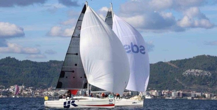 Burhanettin Tekdağ Yıl Sonu Yelken Yarışları’nın ilk günü tamamlandı
