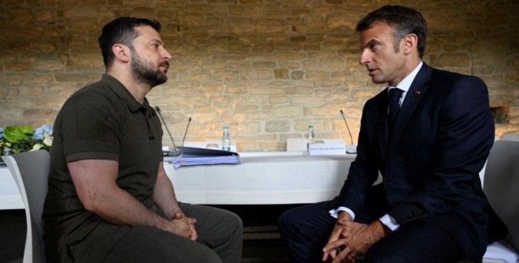 Zelenskiy Macron ile yeni savunma paketini görüştü