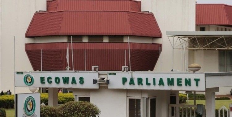 ECOWAS, bölgedeki darbe ve güvenlik sorunları gündemiyle toplandı