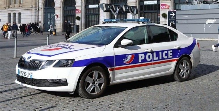 Fransa'da skuterdeki genç, polis kovalamacasının ardından hayatını kaybetti