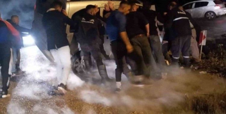 Manisa’da iki otomobil kafa kafaya çarpıştı: 7 yaralı
