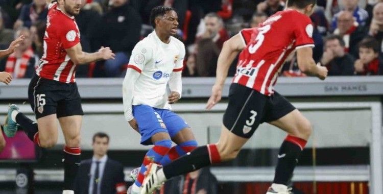 Barcelona’da, Alejandro Balde ameliyat olacak
