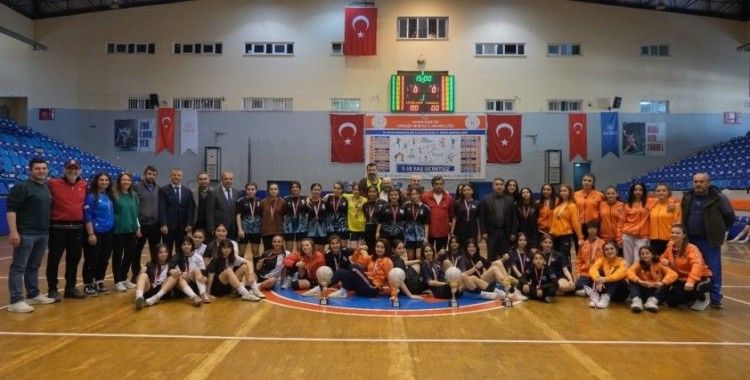 Aydın’da Okul Sporları Futsal Turnuvası sona erdi

