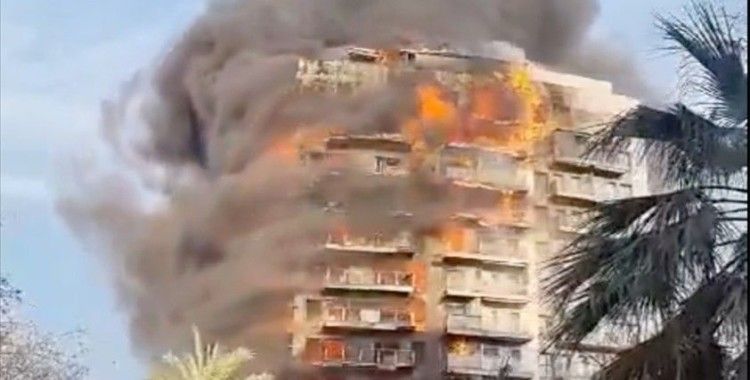 İspanya'nın Valensiya kentinde apartmandaki yangında 4 kişinin öldüğü bildirildi