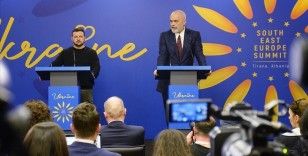 Arnavutluk'ta, Ukrayna-Güneydoğu Avrupa Zirvesi sona erdi