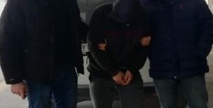 Adana'da polis merkezine silahla saldırı girişiminde bulunan zanlı tutuklandı