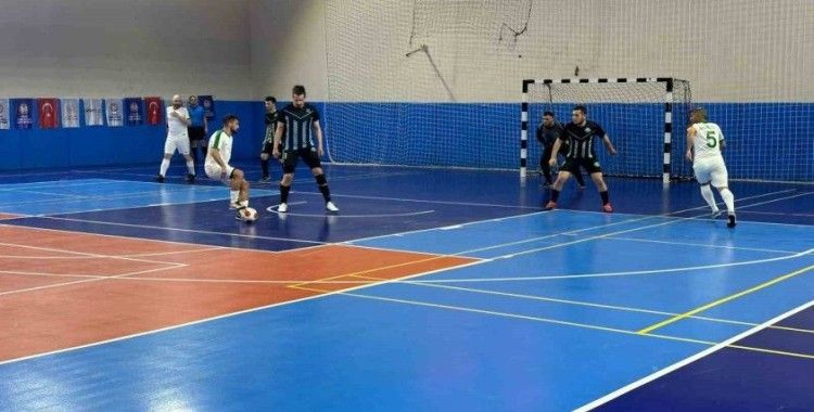 Eskişehir’in ev sahipliği yaptığı Futsal Az Görenler 1. Llig’inde ilk maçlar oynandı

