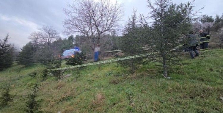 Tokat’ta şüpheli ölüm: Ağaçta asılı bulundu, kimliği araştırılıyor
