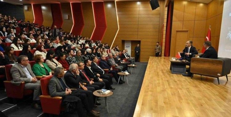 Başkan Aktaş: "Gençlere büyük görevler düşüyor"
