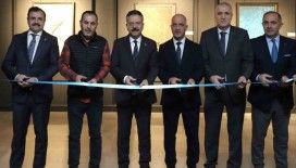 Eskişehir Valisi Hüseyin Aksoy, "Hiç ’in Yolculuğu" Hat Sergisi’nin açılışını gerçekleştirdi

