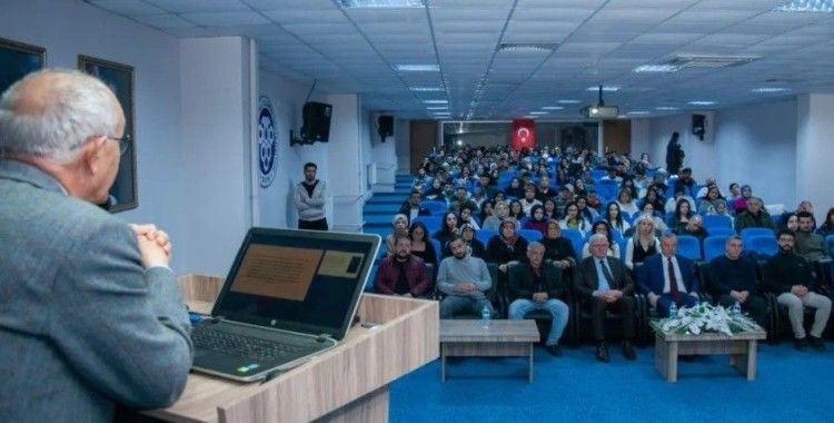 Prof. Dr. Kafkasyalı tarafından Geçmişten Günümüze Türk Kadını konferansı verildi
