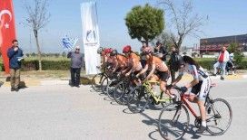 Yunusemre’de bisikletçiler madalya için pedal çevirdi
