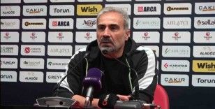 Mustafa Dalcı: "Sahada oynanan oyunu içerideki futbolcuların belirlemesi gerekiyor"

