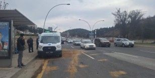 Minibüs belediye otobüsüne çarptı: 1 ölü, 1 yaralı