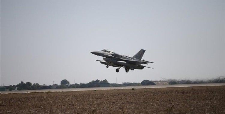 Polonya Hava Kuvvetleri, Rusya’nın Ukrayna’yı yoğun bombardımanı sonrası 'teyakkuza' geçti
