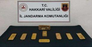 Hakkari’de piyasa değeri 37 milyon TL olan külçe altın ele geçirildi
