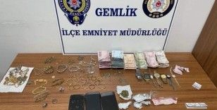 Gemlik'te uyuşturucu madde kullanımı ve satışı yapan 64 kişi yakalandı