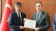 Erzincan Belediye Başkanı Aksun mazbatasını aldı
