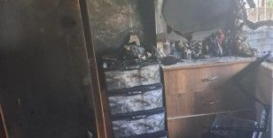 Samandağ’da yanan evde maddi hasar oluştu
