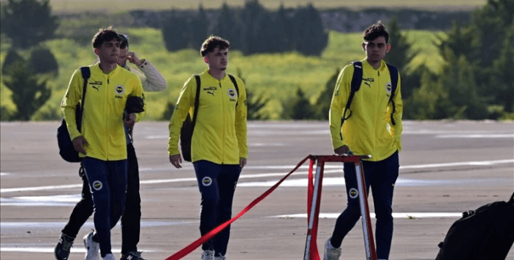 Fenerbahçe 19 Yaş Altı Futbol Takımı, Süper Kupa maçı için Şanlıurfa'ya geldi