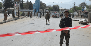 Pakistan'da silahlı kişiler yolunu kestikleri otobüsten kaçırdıkları 8 yolcuyu öldürdü