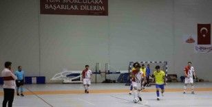 Salon Futbolu Bölgesel Lig Müsabakaları Nevşehir’de başladı
