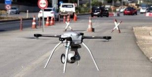Drone tespit etti, emniyet şeritlerini kullanan sürücüye 6 bin 439 lira ceza uygulandı
