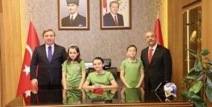 23 Nisan Ulusal Egemenlik ve Çocuk Bayramı Erzincan’da coşkuyla kutlandı
