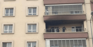 Ankara'da evin balkonunda yangın