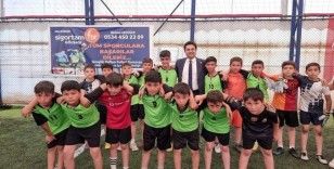 Gölbaşı’nda ’Gençlik Haftası Futbol Turnuvası’ başladı
