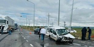 Erzurum kuzey çevre yolunda kaza; 6 yaralı
