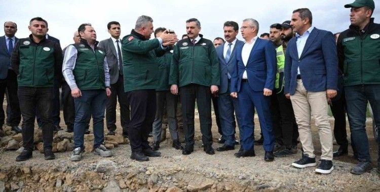 Vali Mustafa Çiftçi, Narman Şehitler Barajı’nda incelemelerde bulundu
