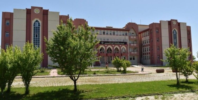 Dicle Üniversitesi Edebiyat Fakültesi Sezai Karakoç'un İsmiyle Yeniden Adlandırıldı