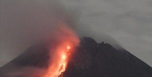 Filipinler'de Kanlaon Yanardağı'nda patlama meydana geldi